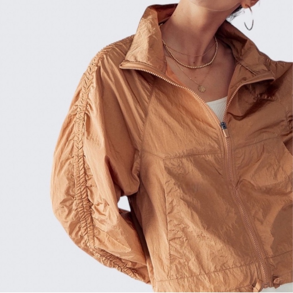 💝Boutique~🧥Ruched Nylon Jacket🧡